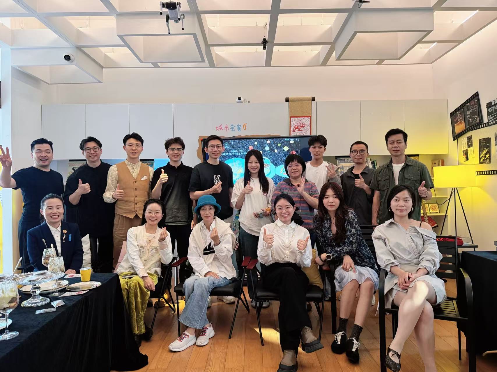 Z-Life 社群大合照